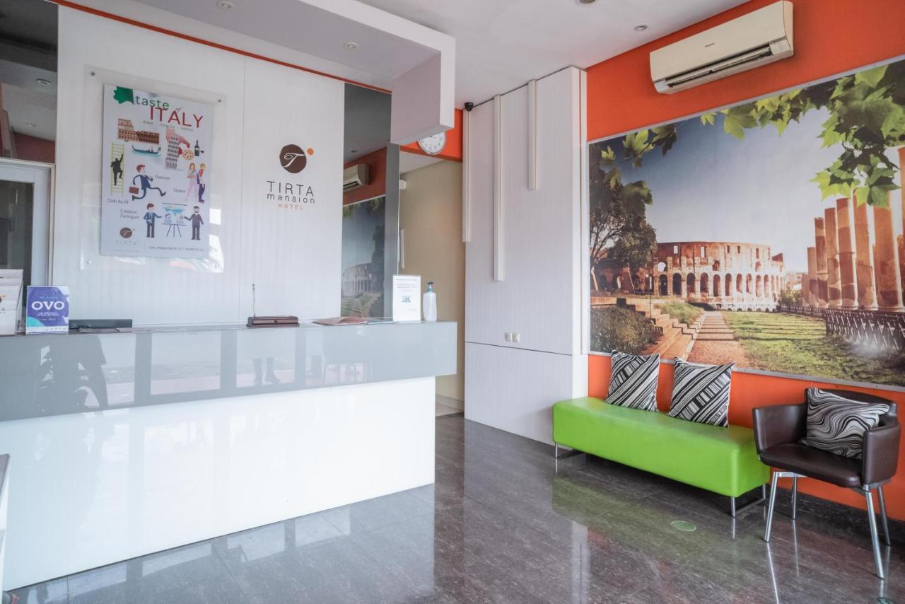 Reddoorz At Tirta Mansion Paramount Gading Cicayur Екстер'єр фото